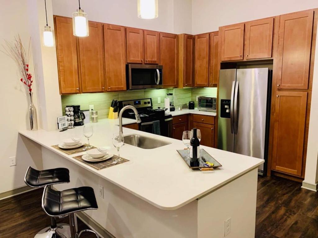 Downtown Apt Free Parking - Pool - Gym - Fully Kitchen Houston Esterno foto