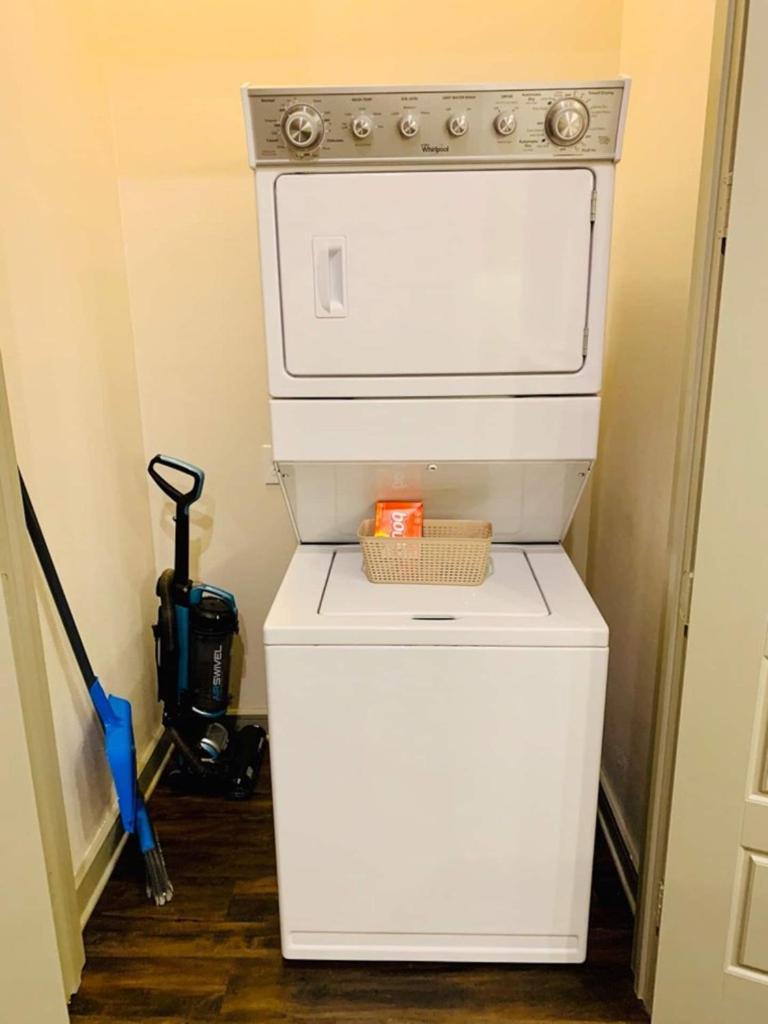 Downtown Apt Free Parking - Pool - Gym - Fully Kitchen Houston Esterno foto